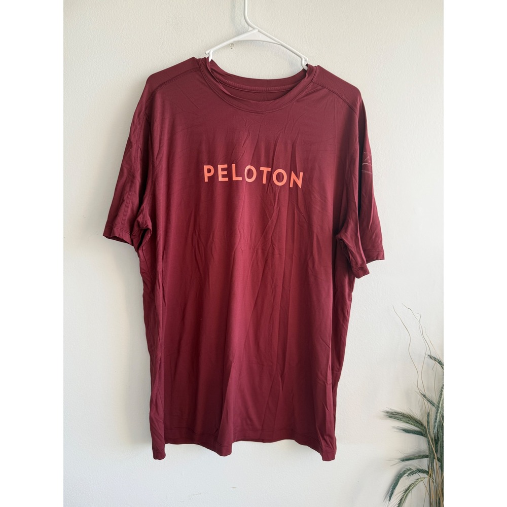 Peloton Mens Performance T-Shirt Burgundy Short Sleeve Athletic Top Size L flaw